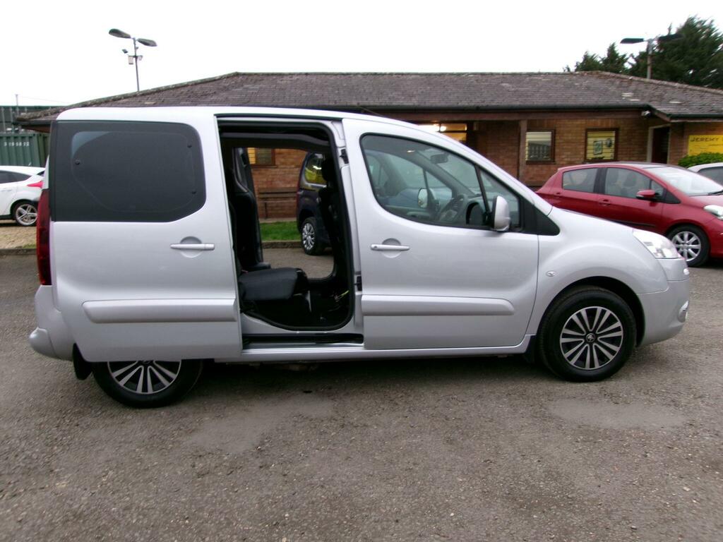 Peugeot Partner Tepee 1.6 Vti Tepee S X77TAG Silver #5