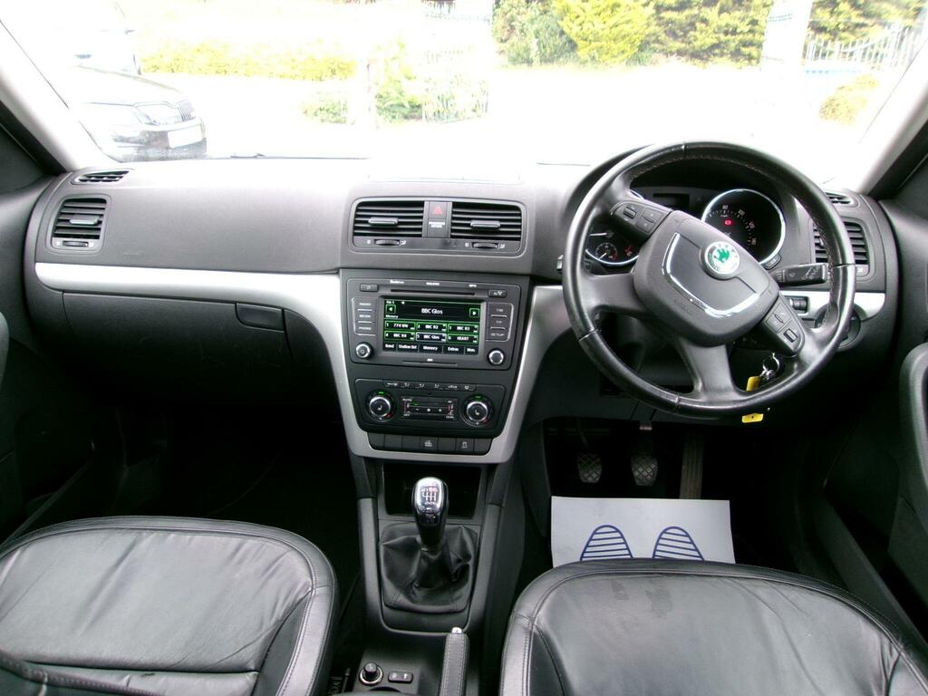 Skoda Yeti Elegance Tsi Red #10