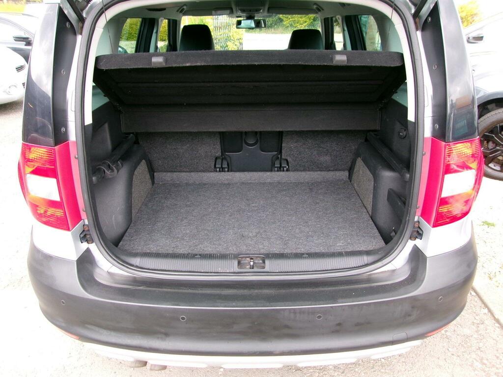 Skoda Yeti Elegance Tsi Red #39