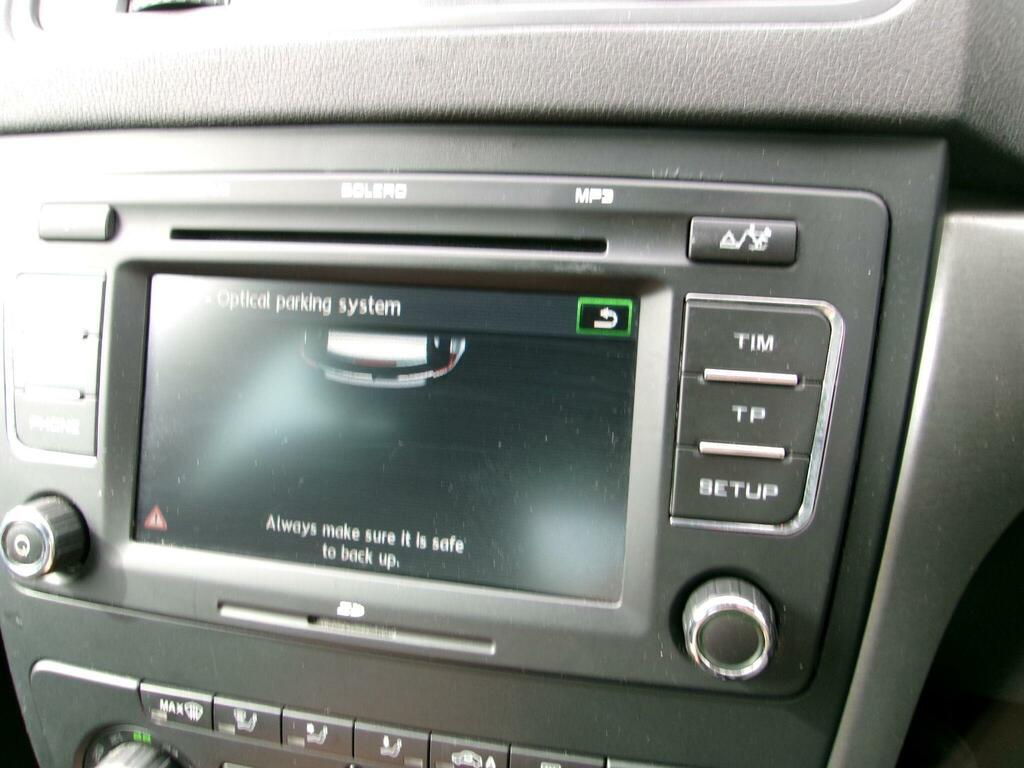 Skoda Yeti Elegance Tsi Red #36