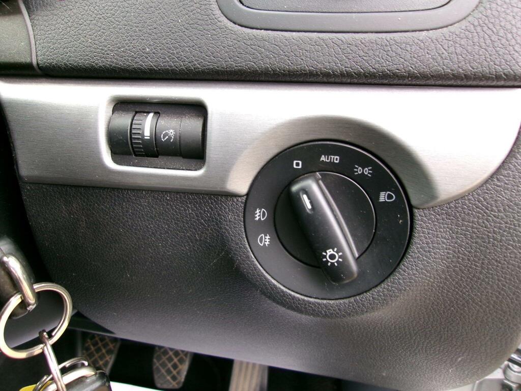 Skoda Yeti Elegance Tsi Red #19