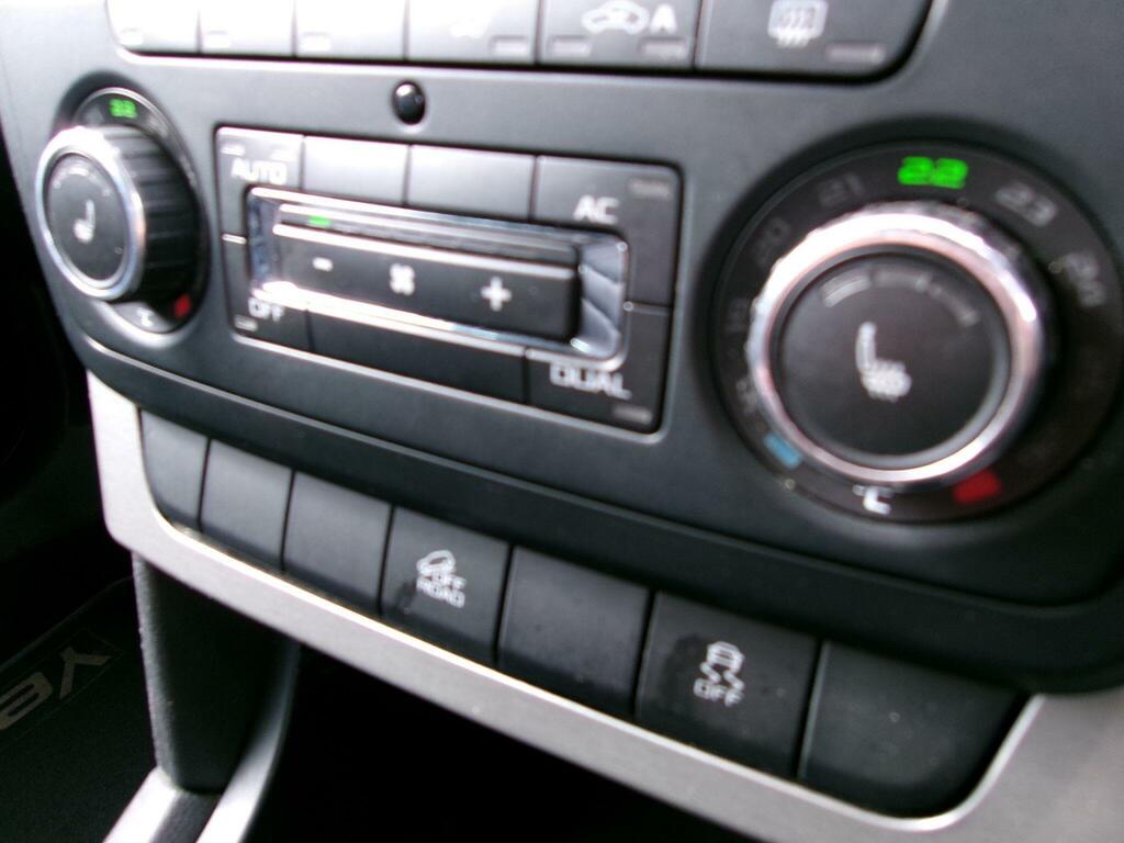 Skoda Yeti Elegance Tsi Red #22