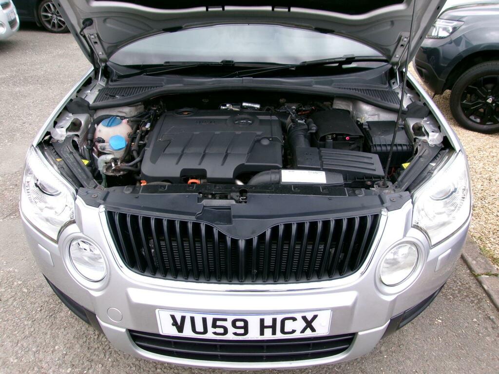 Skoda Yeti Elegance Tsi Red #30