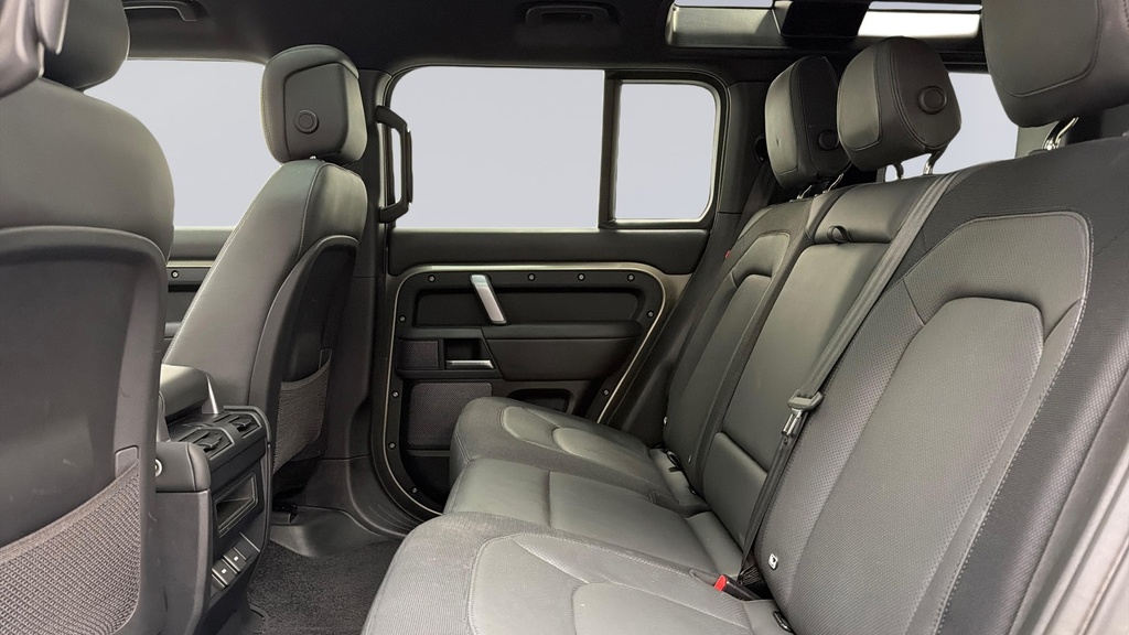 Land Rover Defender P400e X-dynamic Hse YC23TXE Green #4