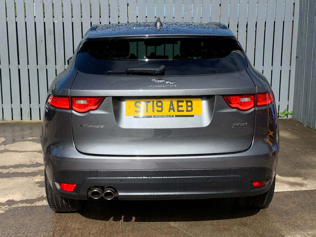 Jaguar F-Pace 2.0D R-sport Awd ST19AEB Grey #4