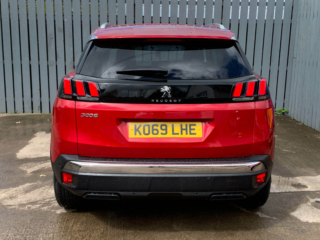 Peugeot 3008 1.5 Bluehdi Allure KO69LHE Red #4