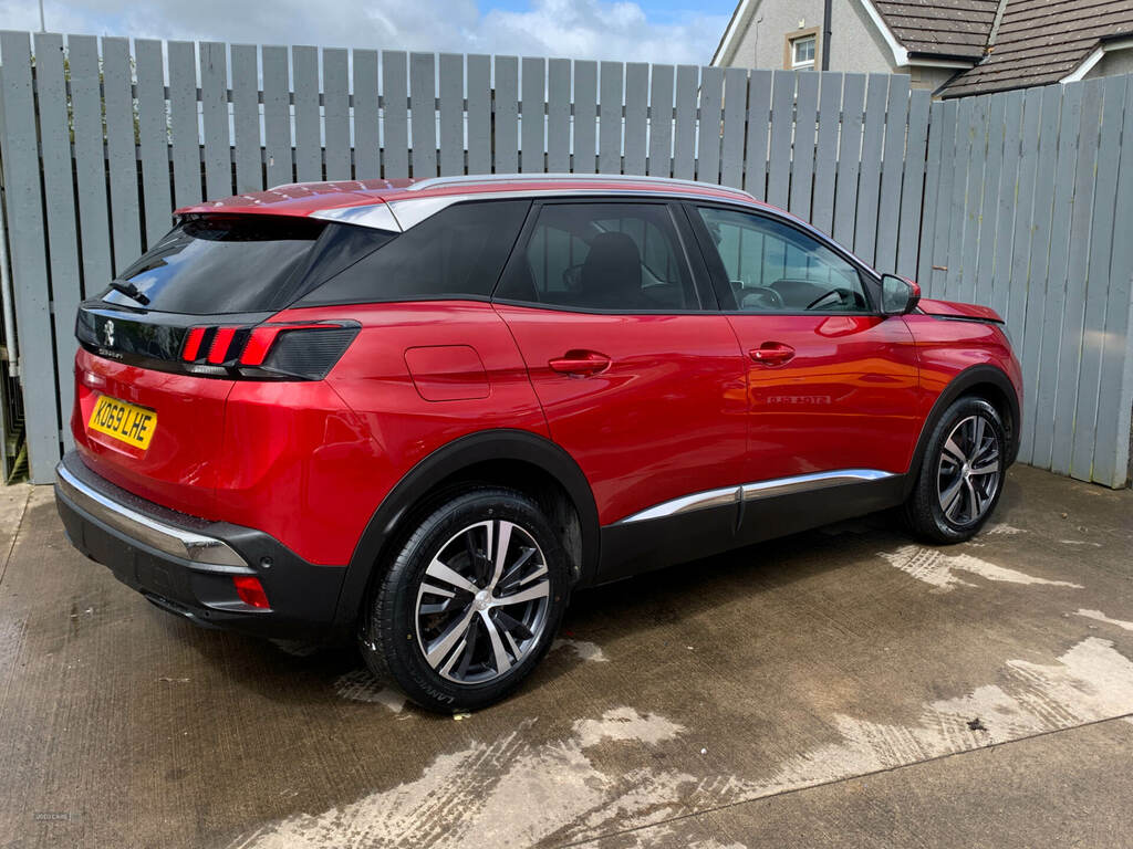 Peugeot 3008 1.5 Bluehdi Allure KO69LHE Red #6