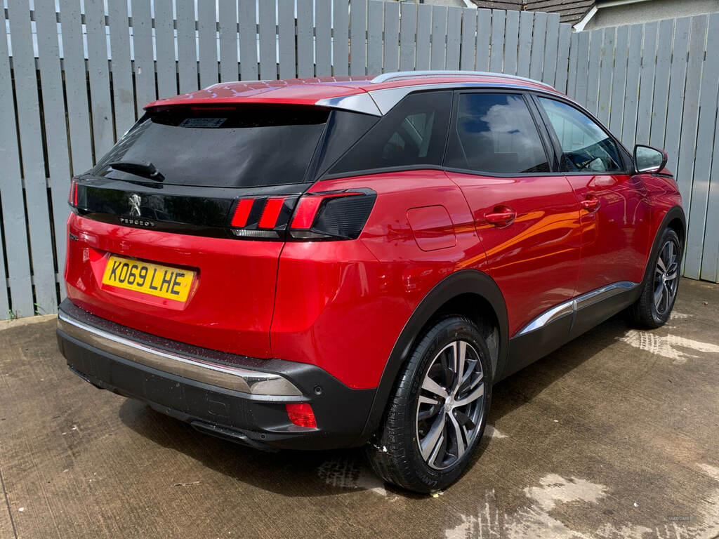 Peugeot 3008 1.5 Bluehdi Allure KO69LHE Red #5