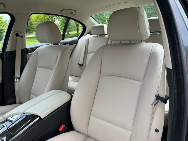 BMW 5 Series 3.0 530D Luxury Saloon Euro 6 Ss Grey #6