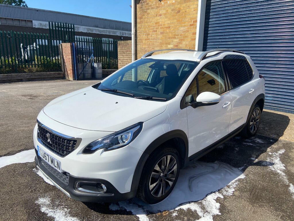 Peugeot 2008 1.2 Puretech Allure Suv Euro 6 GU67MLN White #3