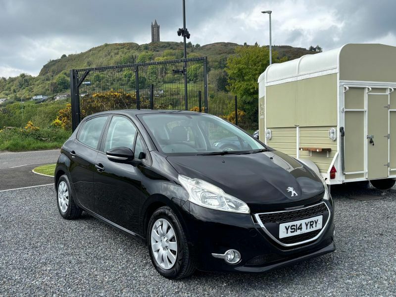 Peugeot 208 Active Hdi Black