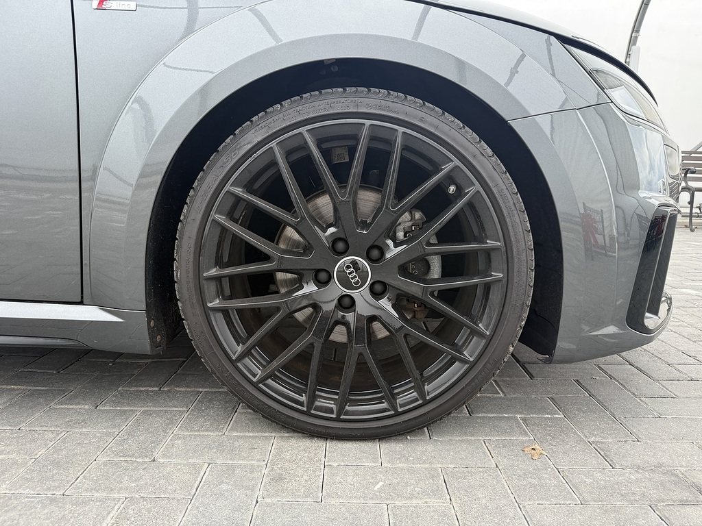 Audi TT Tfsi Black Edition SW72EYA Grey #3