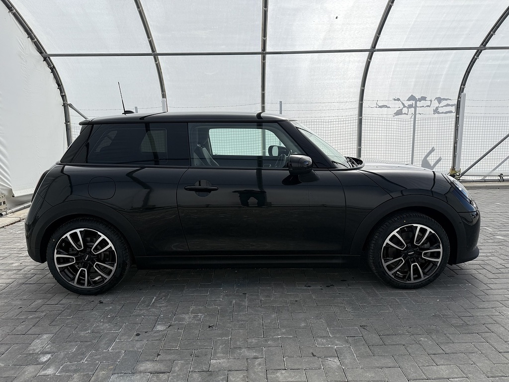 Mini Hatch C Classic PY74GDV Black #2