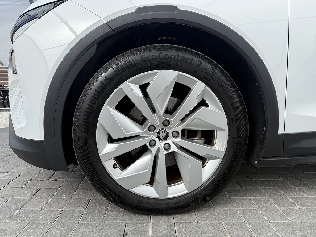 Skoda Elroq 60 Se L SW75BGK White #5
