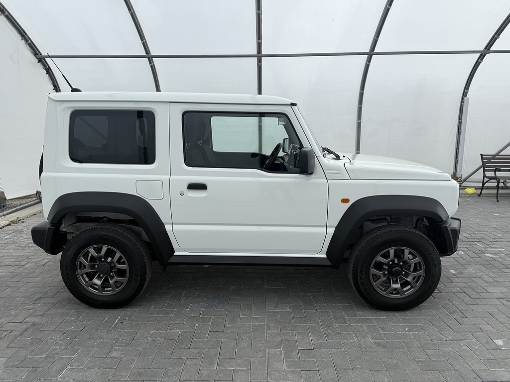 Suzuki Jimny Suv VO73YFB White #2