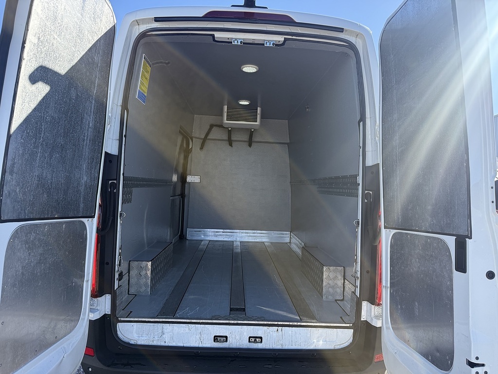 Maxus Deliver 9 D20 YR73BPO White #4