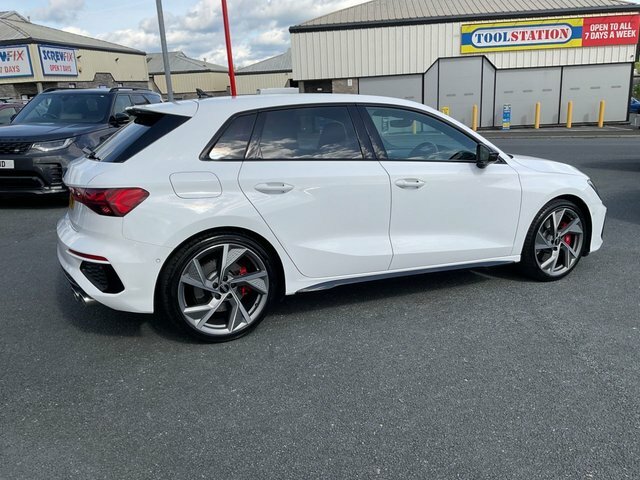Audi S3 2.0 Tfsi Black Edition Sportback S Tron SV73YFN Black #4