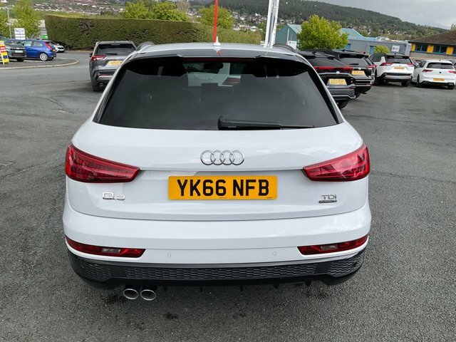 Audi Q3 2.0 Tdi Black Edition Suv Quattr YK66NFB Black #5
