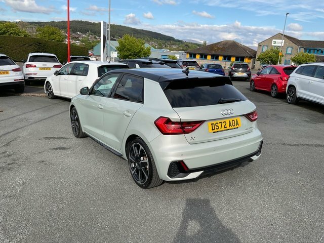 Audi A1 1.5 Tfsi 35 Black Edition Sportback S T DS72AOA Black #4