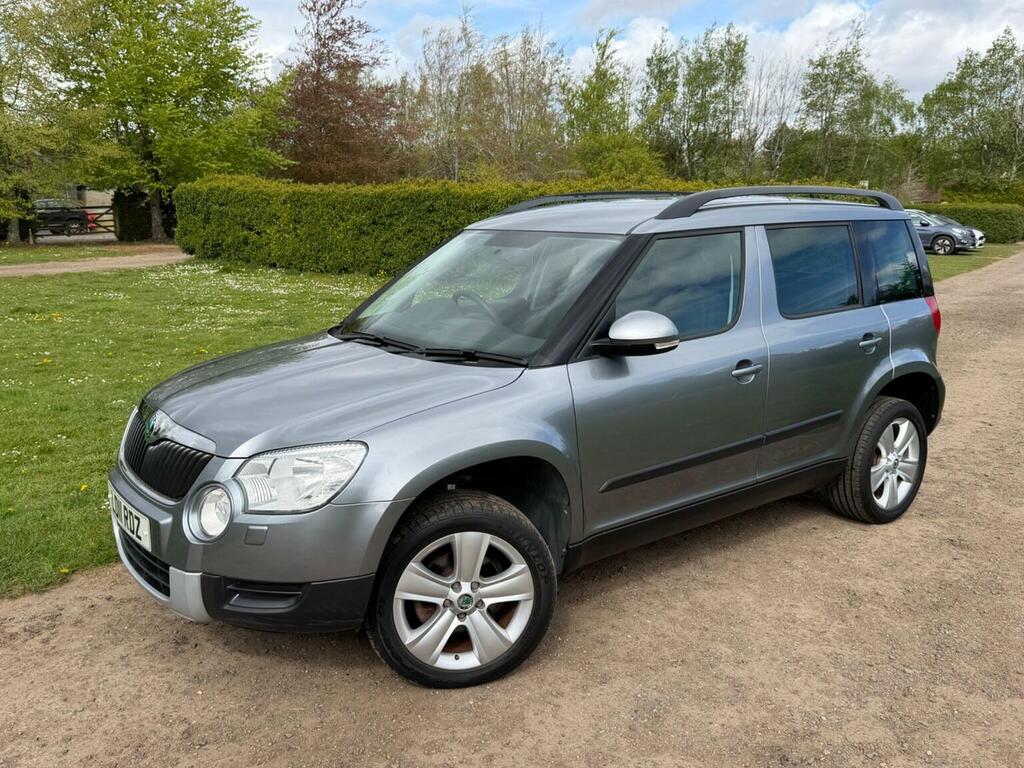 Skoda Yeti Suv 2.0 Tdi Se Dsg 4Wd Euro 5 201111 Grey