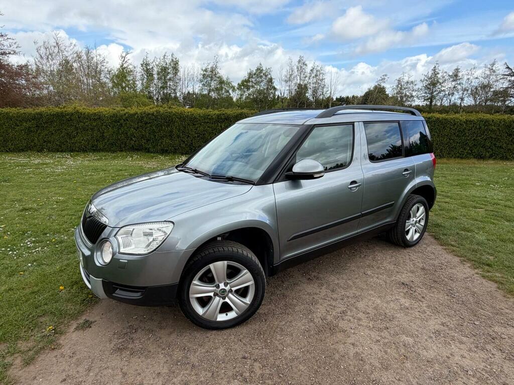 Skoda Yeti Suv 2.0 Tdi Se Dsg 4Wd Euro 5 201111 Grey #3