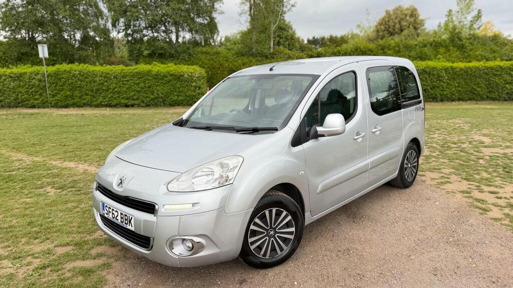 Peugeot Partner Tepee Mpv 1.6 Hdi Tepee S Egc Ss 201262 Silver #3