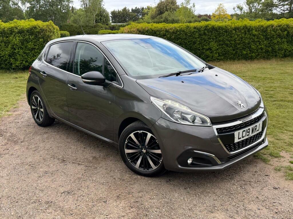 Peugeot 208 Hatchback 1.2 Puretech Tech Edition Euro 6 Ss 5 LC19WRJ Grey #3