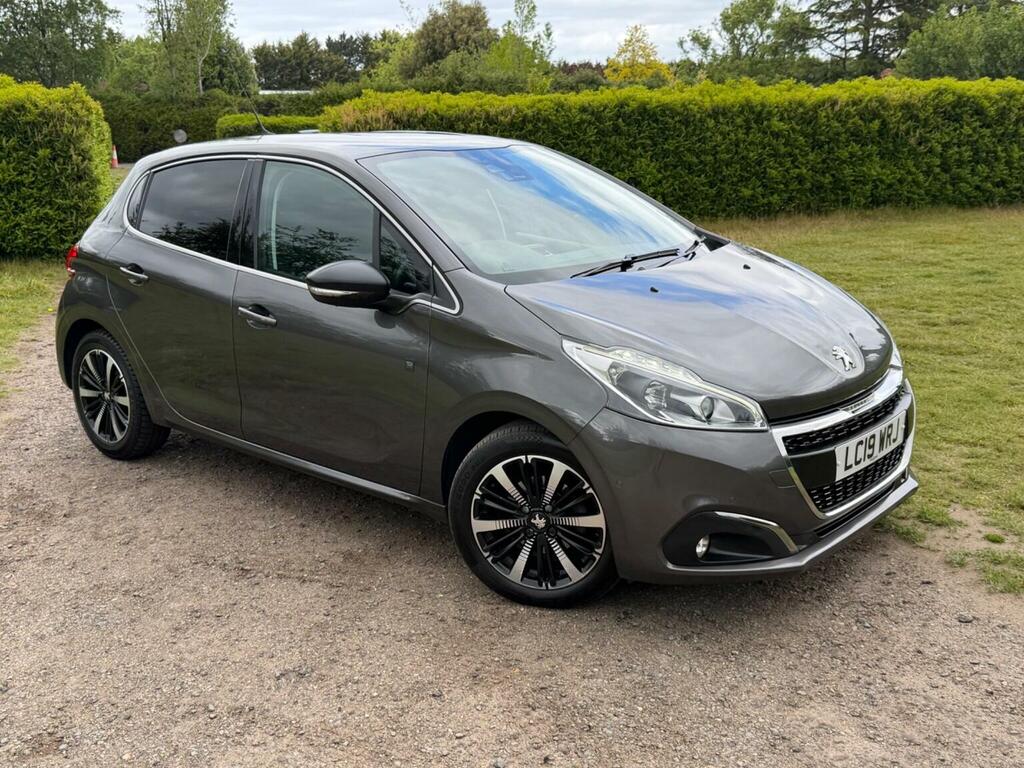 Peugeot 208 Hatchback 1.2 Puretech Tech Edition Euro 6 Ss 5 LC19WRJ Grey #2
