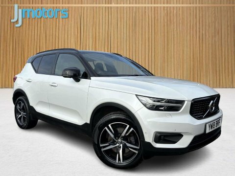 Volvo XC40 2.0 T5 R-design White