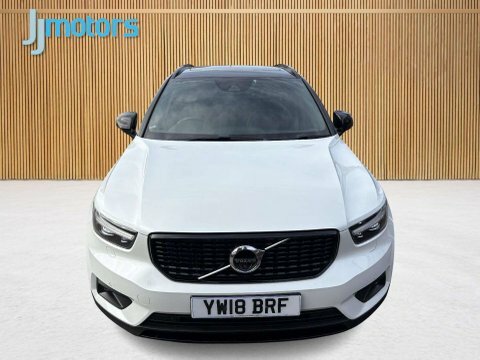 Volvo XC40 2.0 T5 R-design YW18BRF White #5