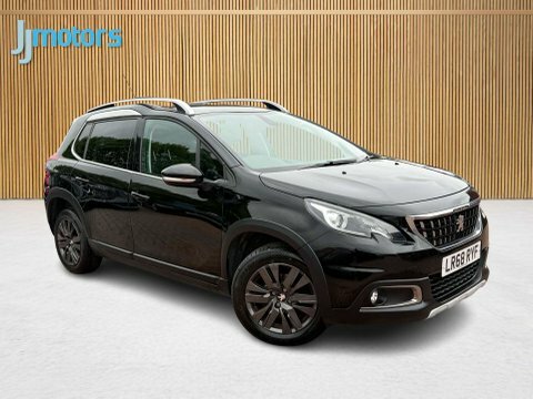 Peugeot 2008 1.2 Puretech Allure Black