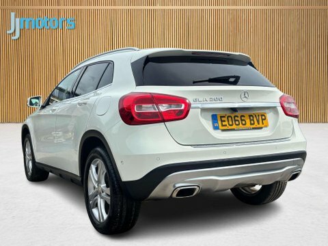 Mercedes-Benz GLA Class 1.6 Gla200 Sport EO66BVP White #4