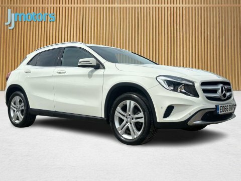 Mercedes-Benz GLA Class 1.6 Gla200 Sport EO66BVP White #3