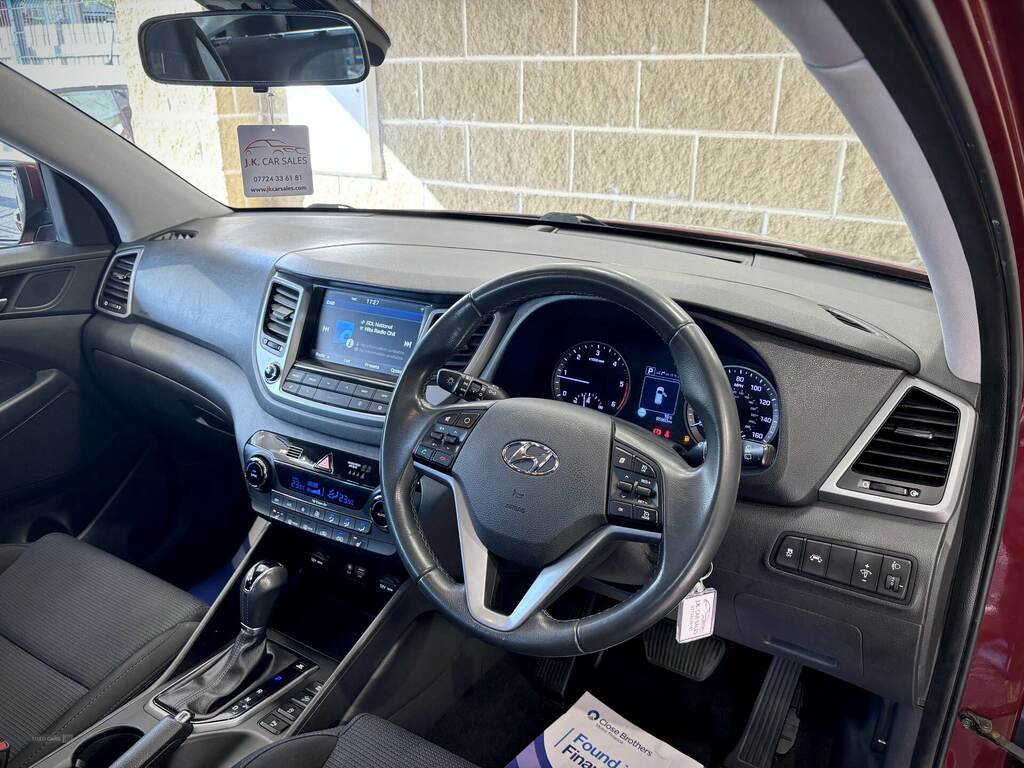 Hyundai Tucson 1.7 Crdi Blue Drive Se Nav 2Wd Dct EGZ3890 Red #6