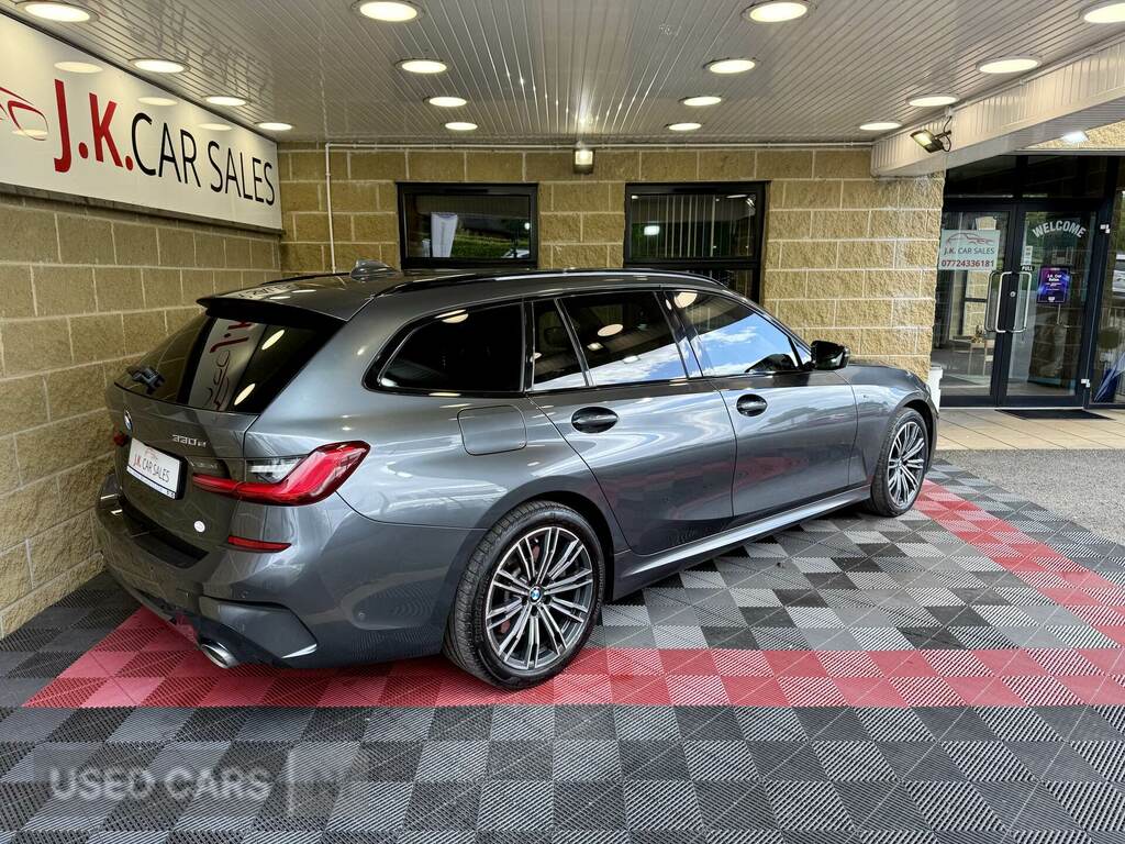 BMW 3 Series 330E M Sport Step EJ70AOW Grey #2
