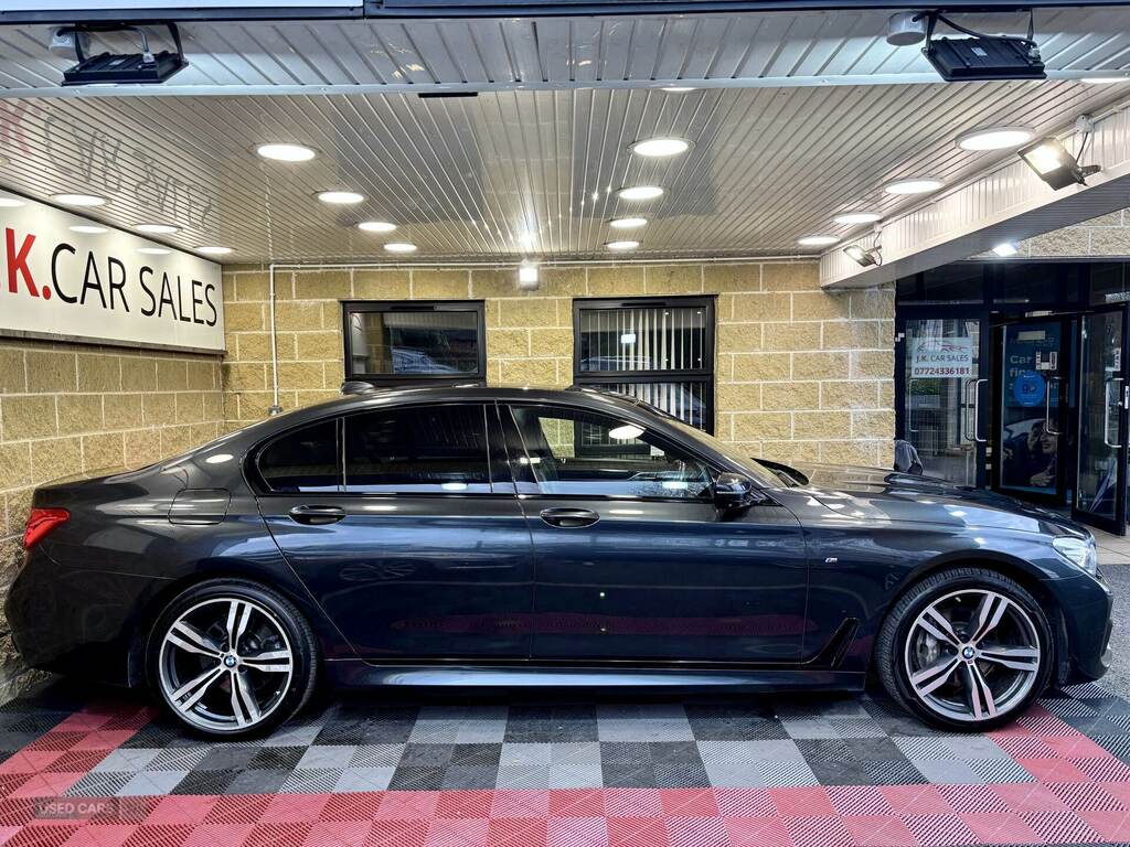 BMW 7 Series 730D Xdrive M Sport YA68LYF Grey #2