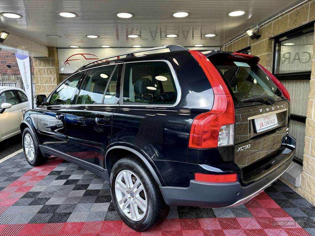 Volvo XC90 2.4 D5 200 Se Geartronic IFZ3312 Black #4