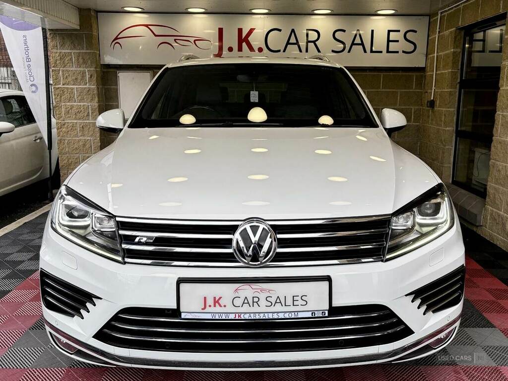 Volkswagen Touareg 3.0 V6 Tdi Bluemotion Tech 262 R-line Tip ND66AEE White #6