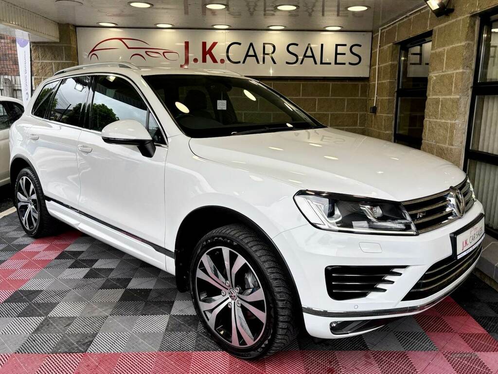 Volkswagen Touareg 3.0 V6 Tdi Bluemotion Tech 262 R-line Tip White