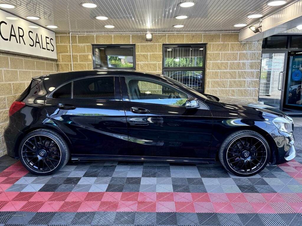 Mercedes-Benz A Class A180 Amg Line KS18GYA Black #2