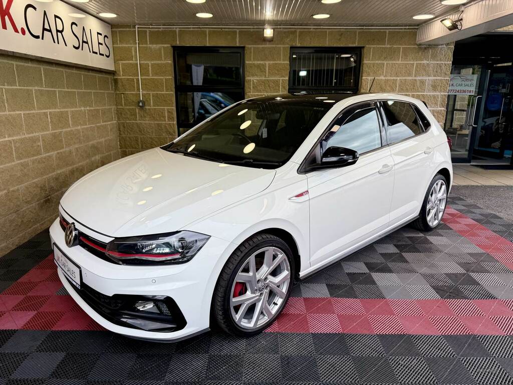 Volkswagen Polo 2.0 Tsi Gti Dsg NGZ6771 White #3