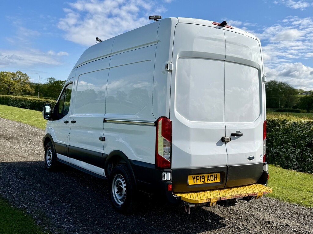 Ford Transit Custom 2.0 350 H3 Ecoblue Utility Spec 2019 YF19AOH White #3