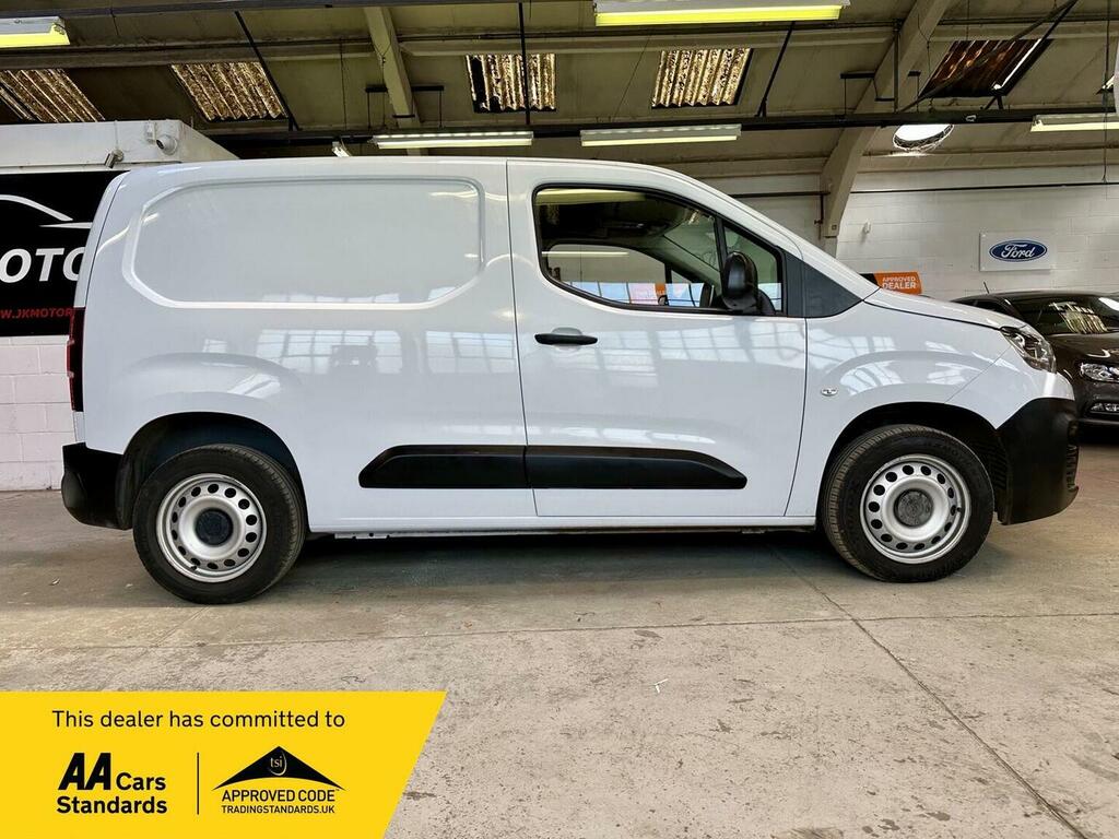Citroen Berlingo Panel Van 1.5 Bluehdi 1000 Enterprise Edition M Sw CJ72NBD White #6
