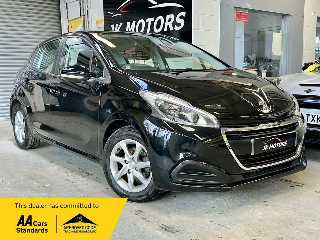 Peugeot 208 Hatchback 1.2 Puretech Active Euro 6 201616 Black