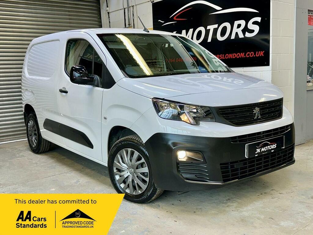 Peugeot Partner Panel Van 1.5 Bluehdi 1000 Professional Premium St White