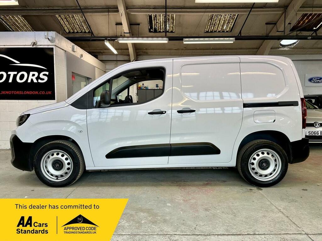 Citroen Berlingo Panel Van 1.5 Bluehdi 1000 Enterprise Plus M Swb E CA75EXZ White #6