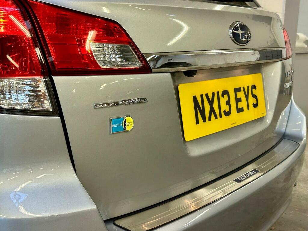 Subaru Legacy Estate White #33