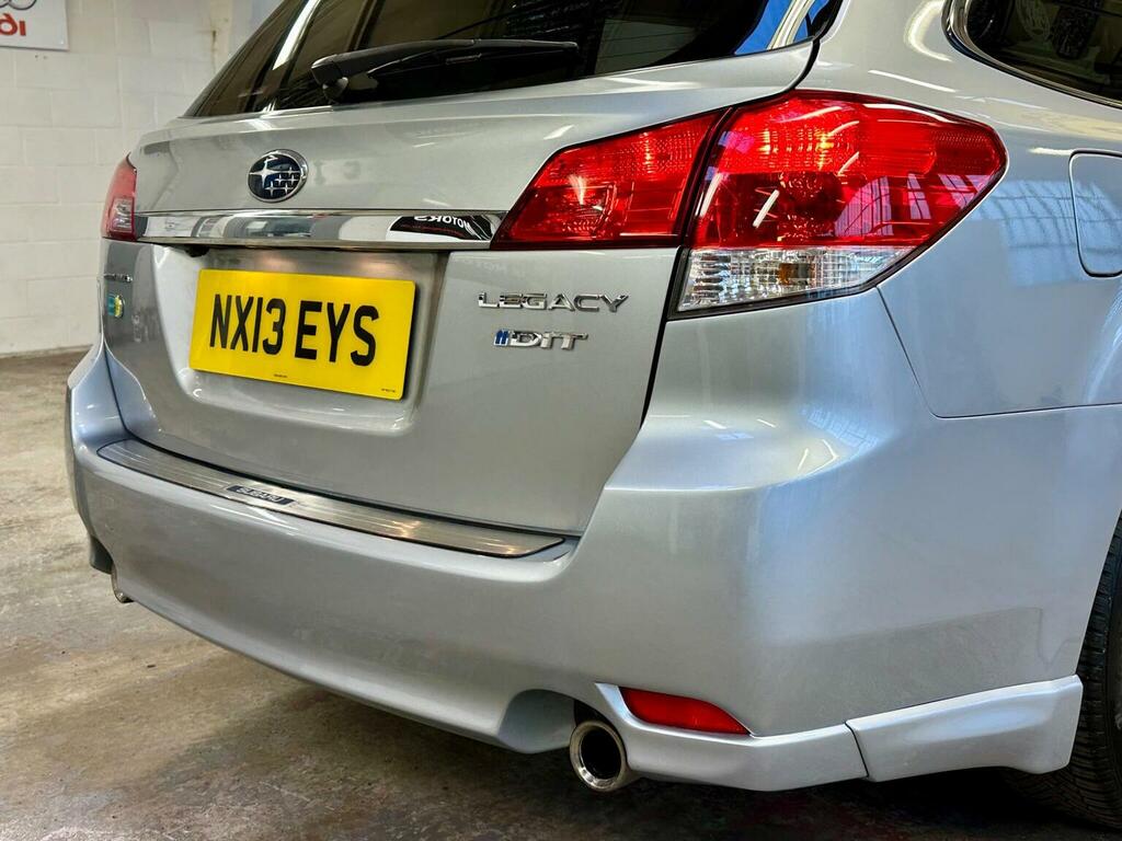 Subaru Legacy Estate White #34