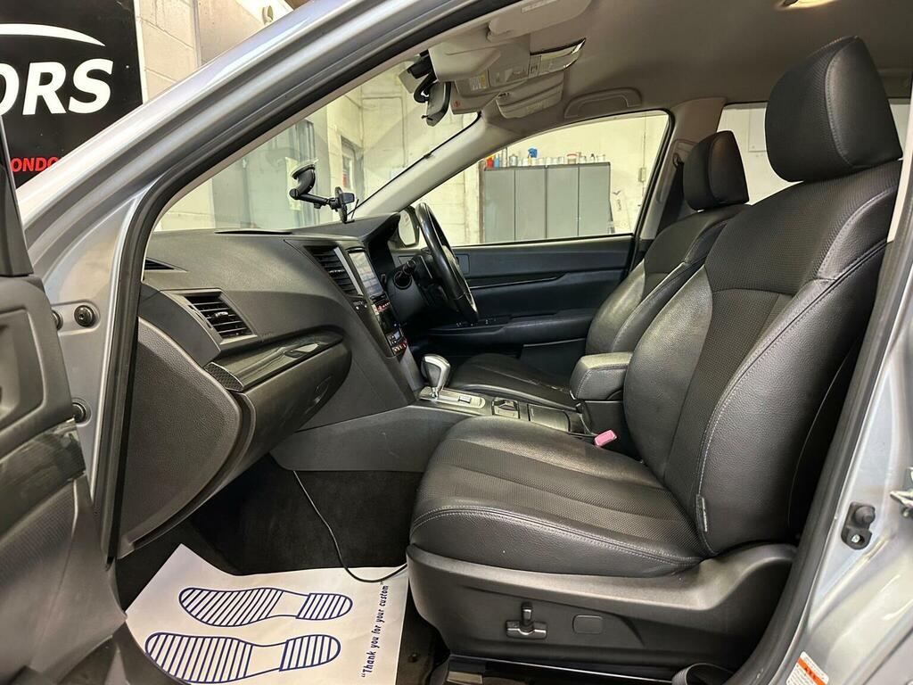 Subaru Legacy Estate White #12