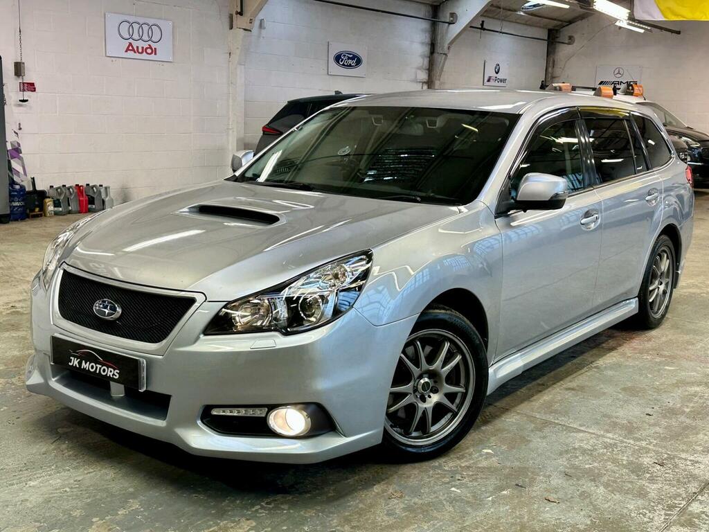 Subaru Legacy Estate White #24